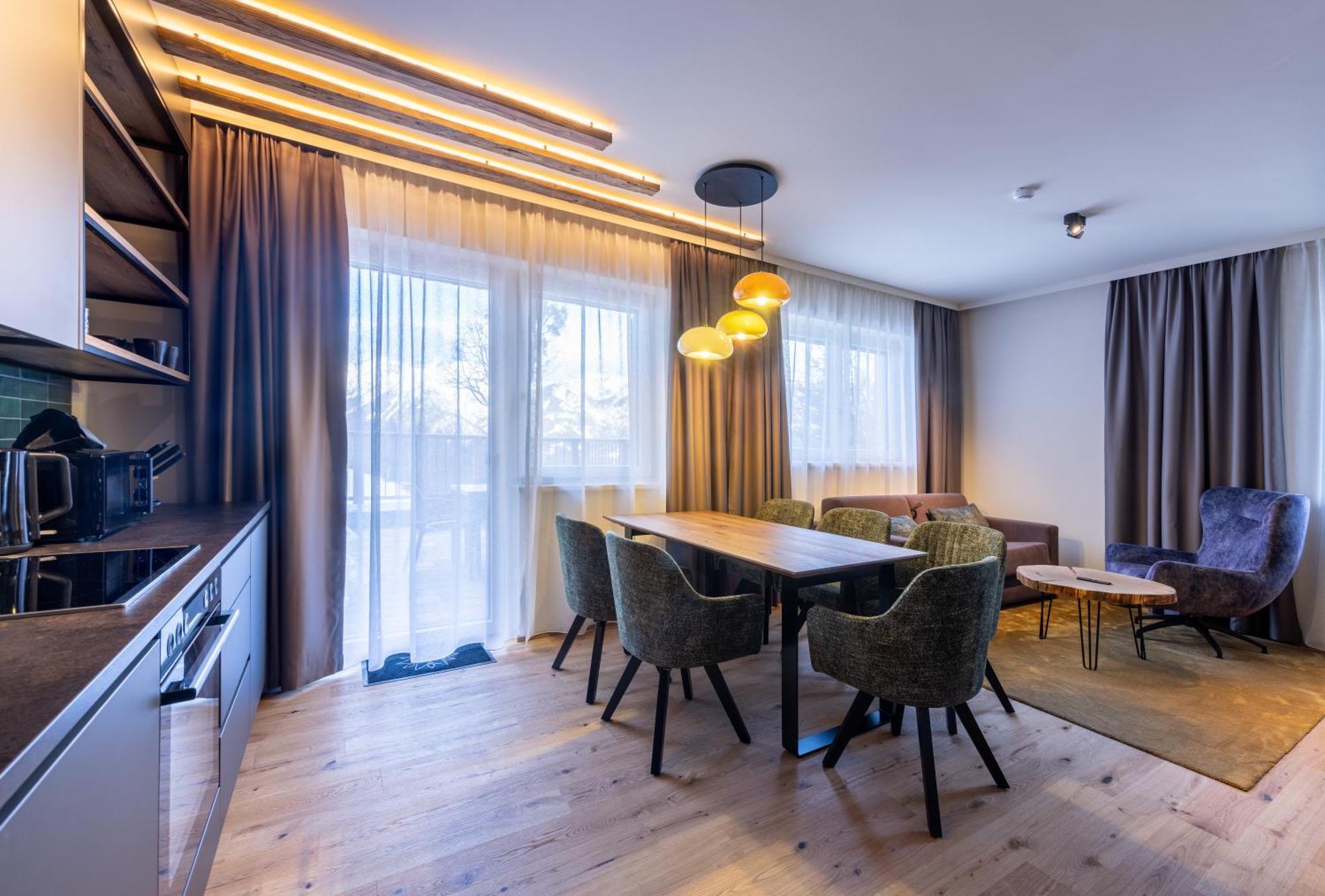 Hoeflehner Premium Gumpen Lodge Haus im Ennstal Exteriör bild